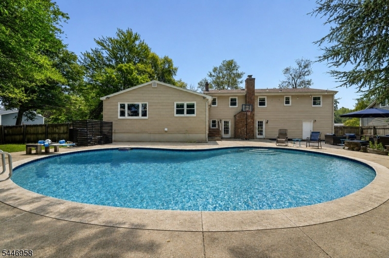 COLLINS - Residential