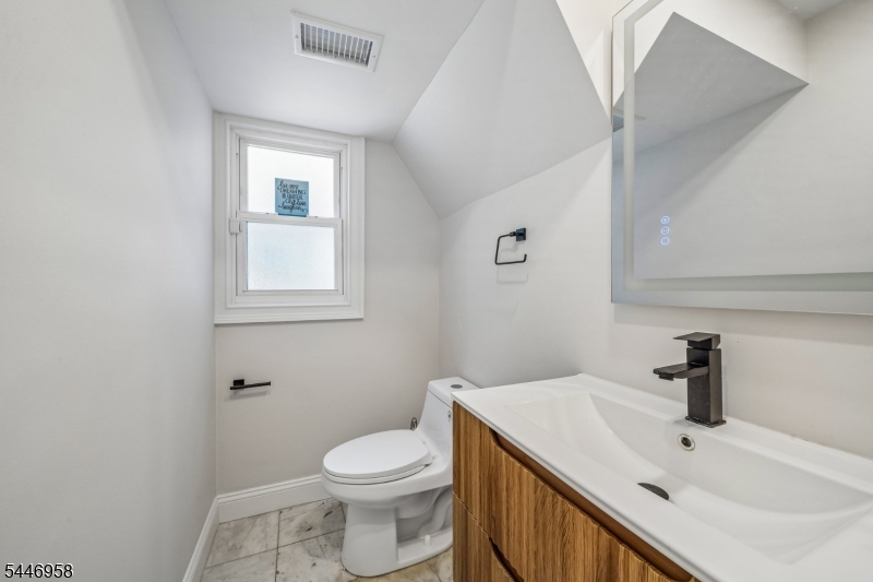 COLLINS - Residential