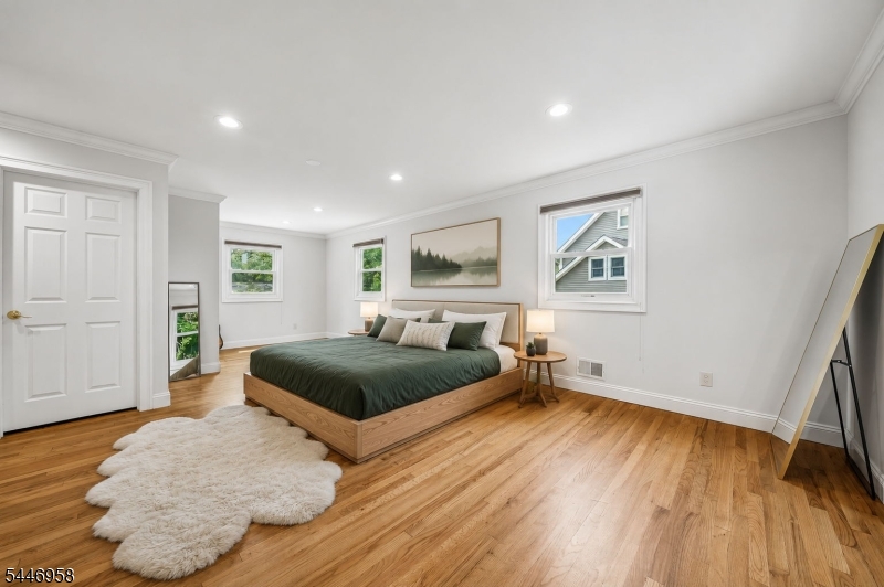 COLLINS - Residential