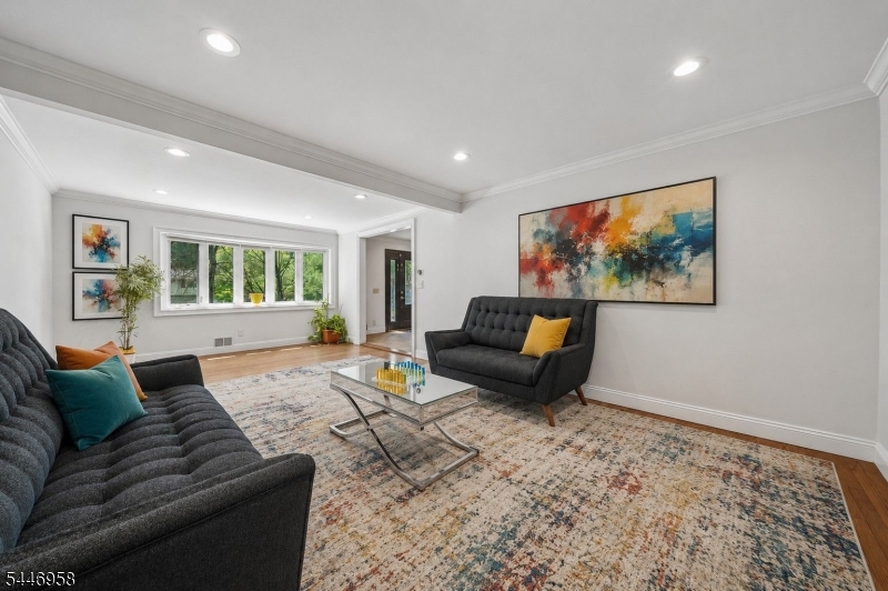 COLLINS - Residential