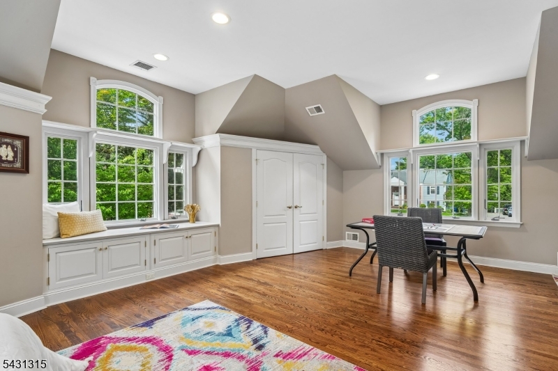 Hartshorn - Residential
