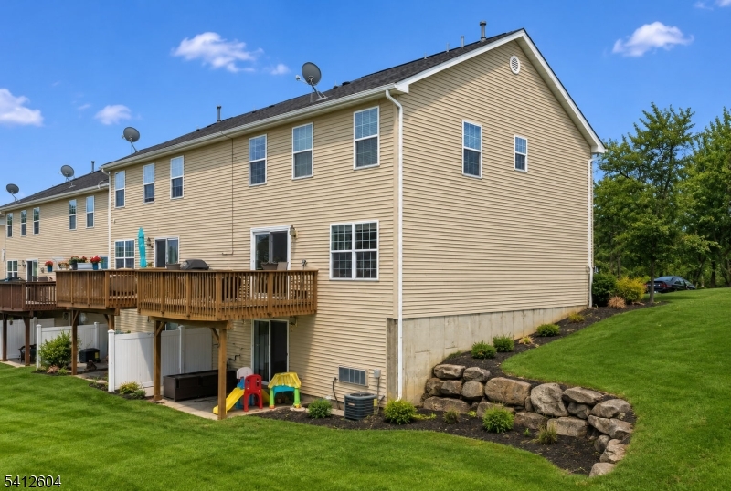 Ridgefield Commons - Residential