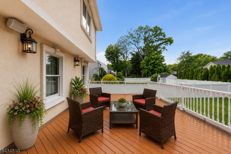 HILLCREST - Residential