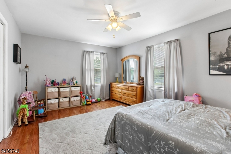 Lincoln Mannor - Residential