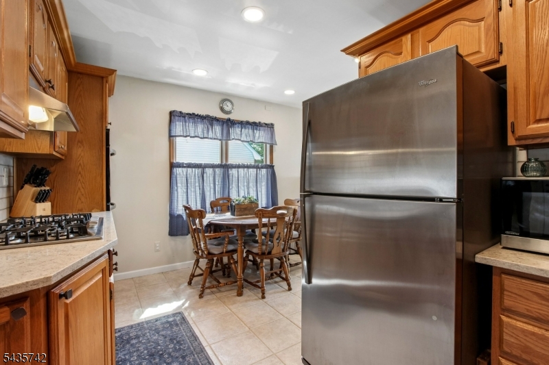 Lincoln Mannor - Residential