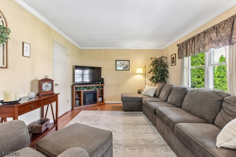 Lincoln Mannor - Residential