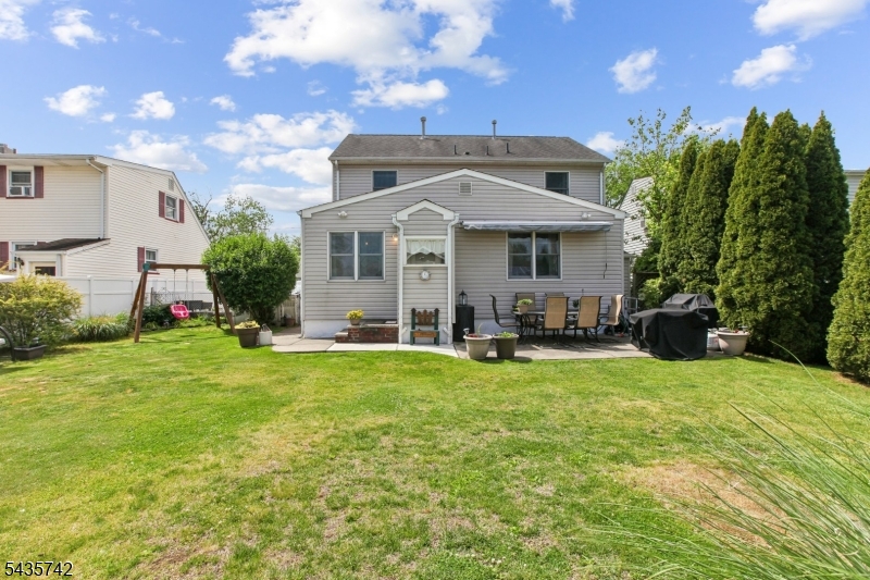 Lincoln Mannor - Residential