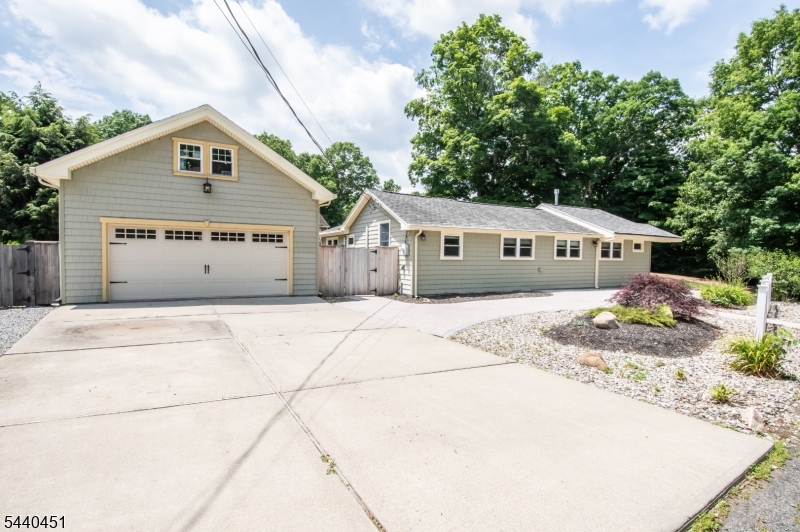 Oak Ridge - Residential