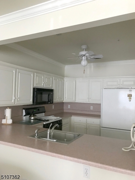 Fox Hills - Residential