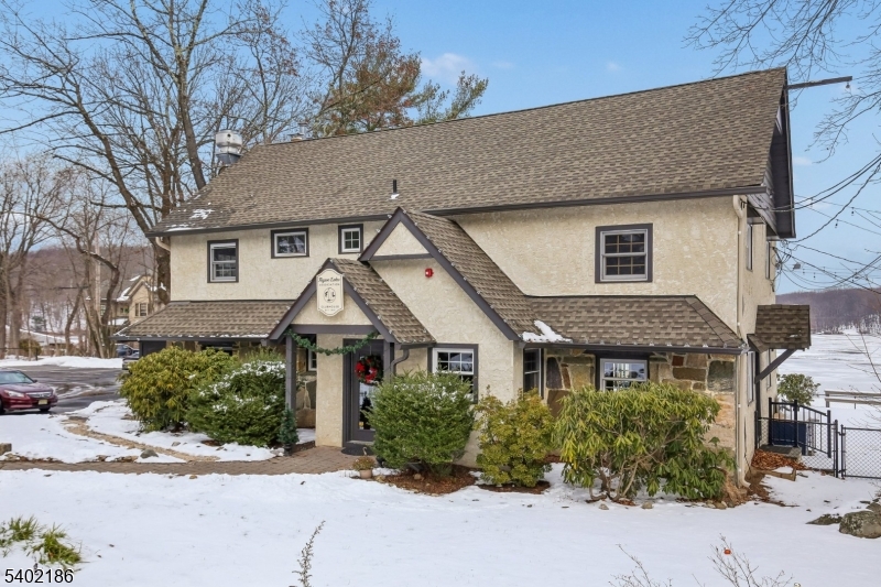 Fayson Lakes - Residential