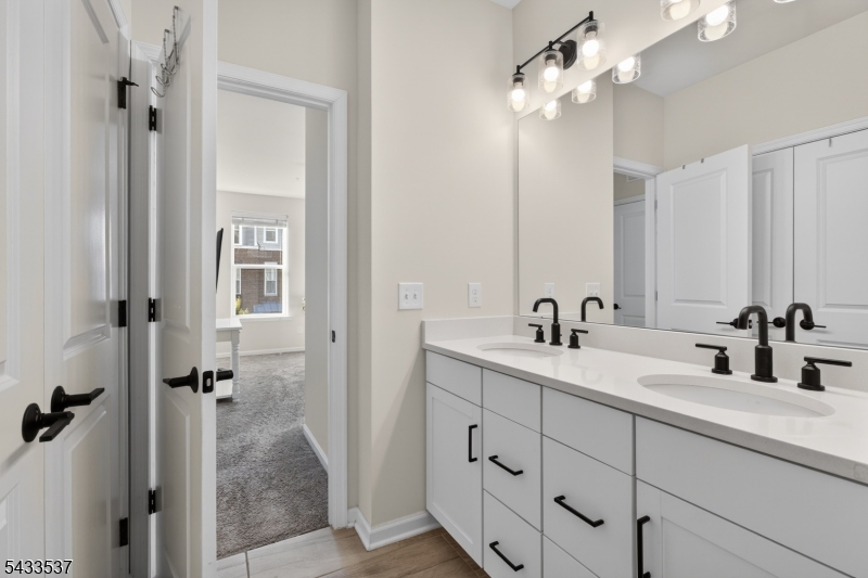 Townhomes At Vermella - Residential