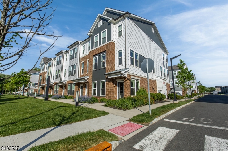 Townhomes At Vermella - Residential