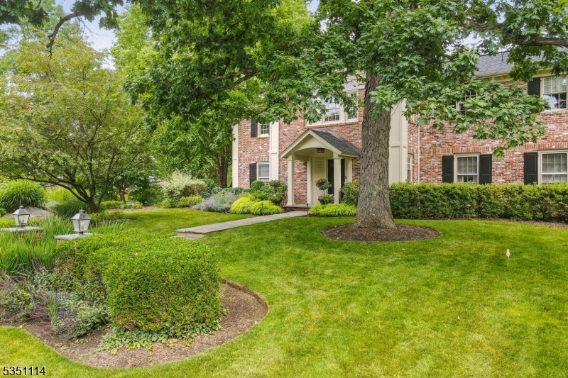 CRESCENT / GLENWOOD - Residential