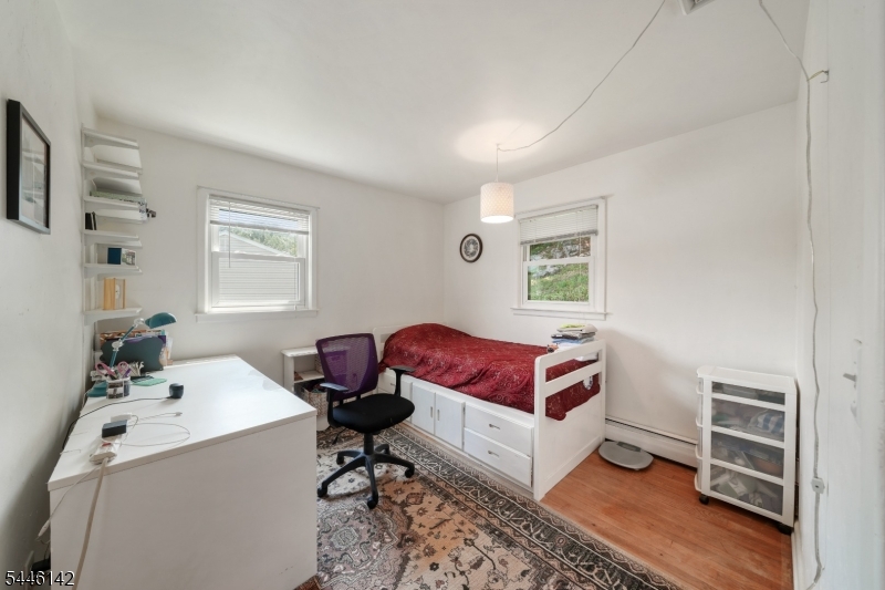 Valley Rd - Residential