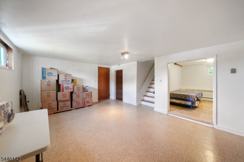 Valley Rd - Residential