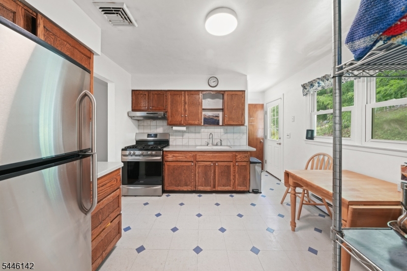 Valley Rd - Residential