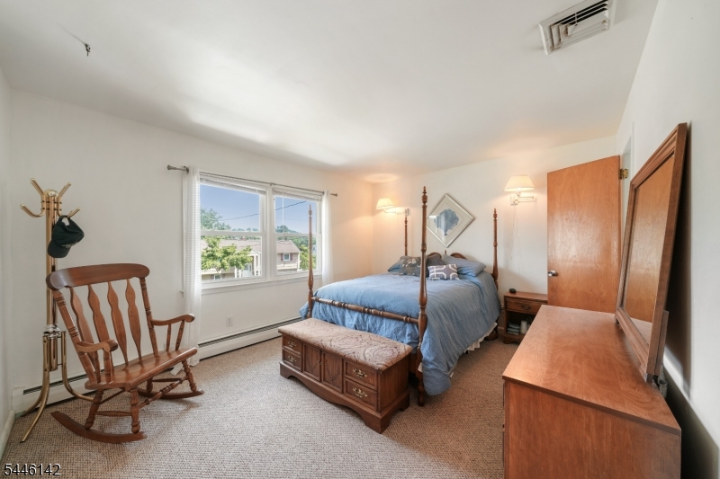 Valley Rd - Residential