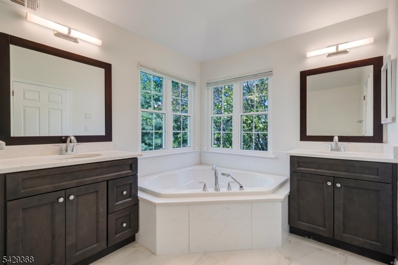 Woods Edge - Residential