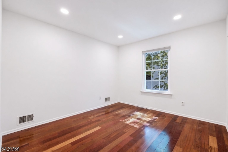 Woods Edge - Residential