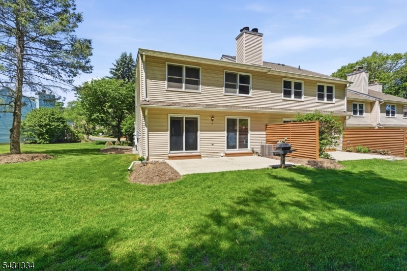 SPARTA COMMONS - Residential