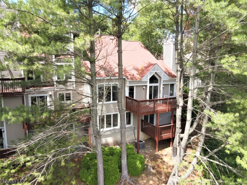 BERKSHIRE RIDGE - Residential