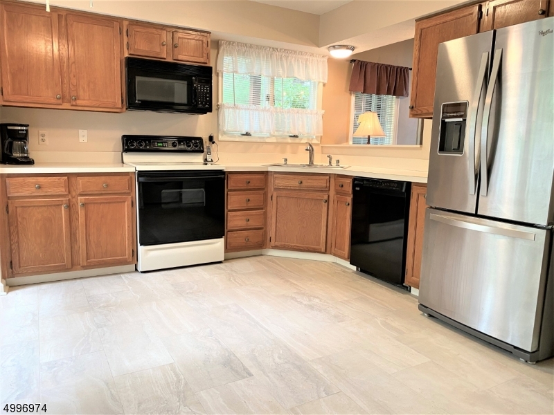 BERKSHIRE RIDGE - Residential