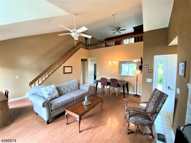 BERKSHIRE RIDGE - Residential