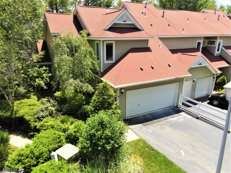 BERKSHIRE RIDGE - Residential
