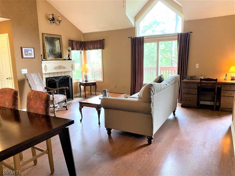 BERKSHIRE RIDGE - Residential