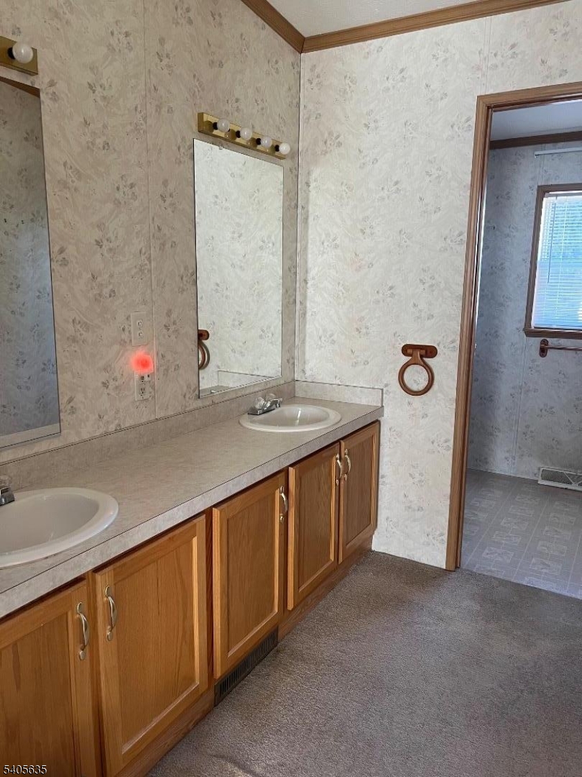 HIGHLANDER HILLS ESTATE - Residential