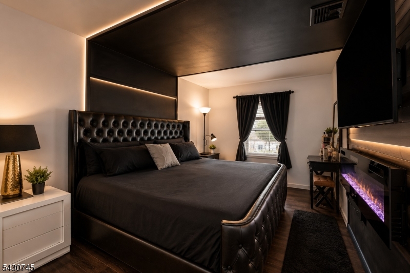 Preakness Avenue Town House - Residential
