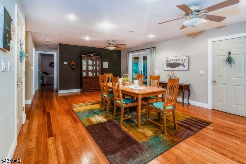Old Mine Rd Commons - Residential