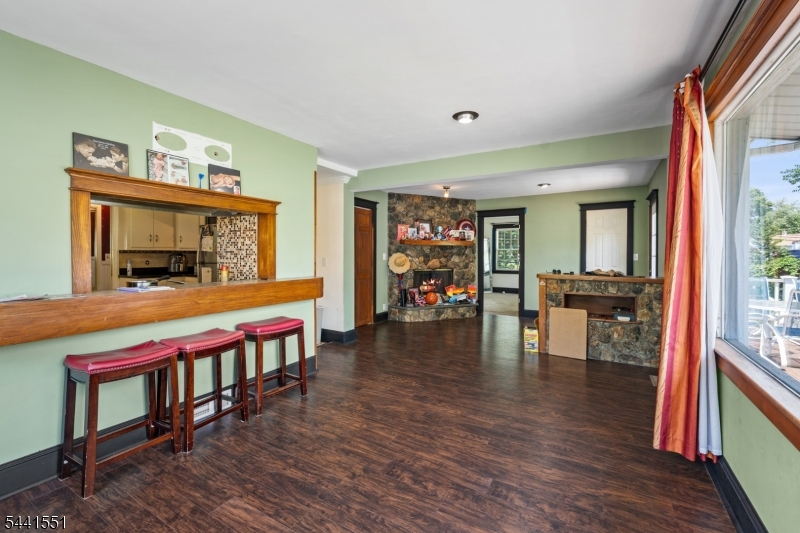 SHERBROOKE MANOR - Residential