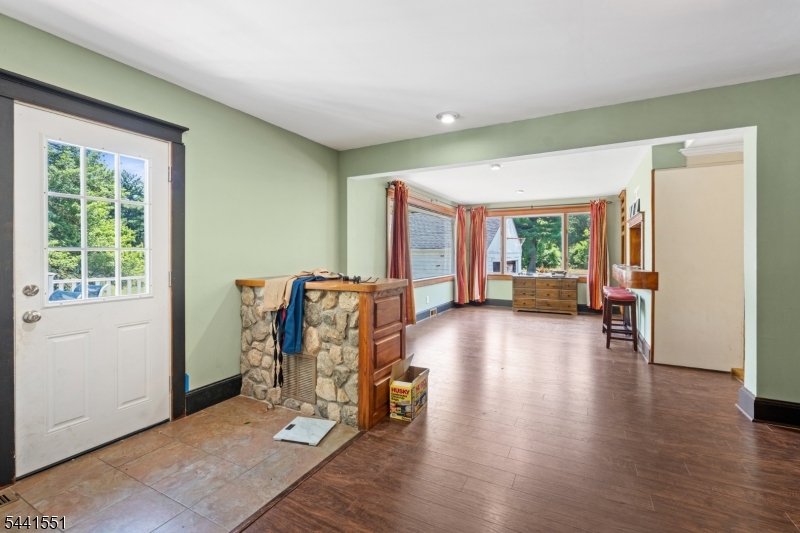 SHERBROOKE MANOR - Residential