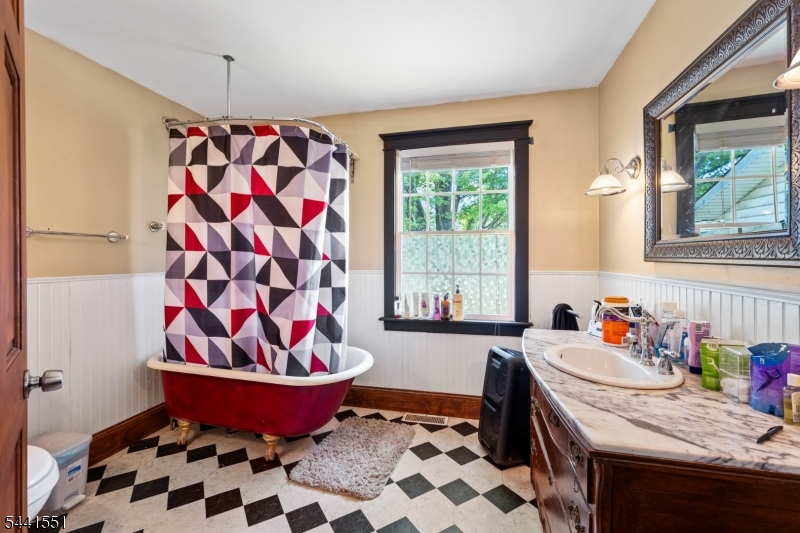 SHERBROOKE MANOR - Residential