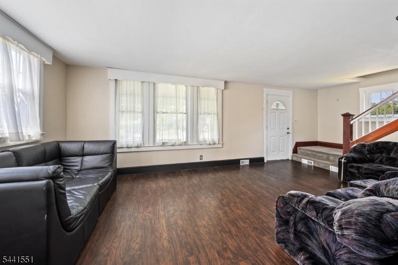 SHERBROOKE MANOR - Residential