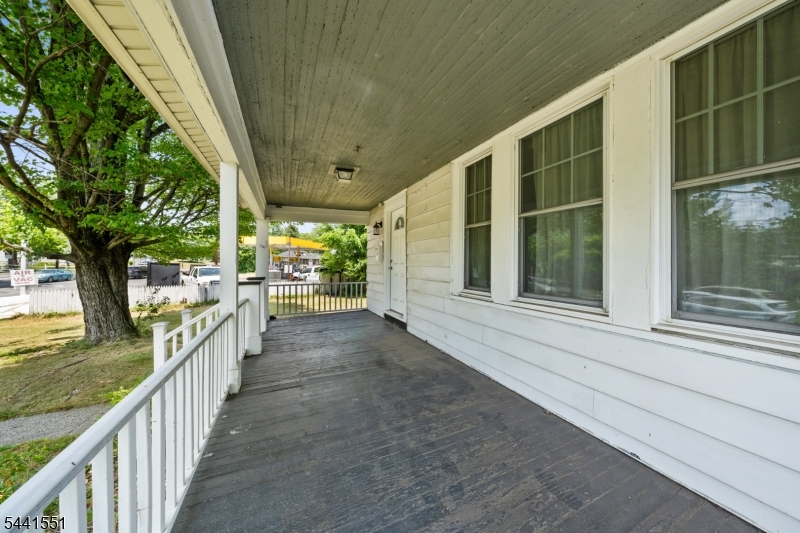SHERBROOKE MANOR - Residential