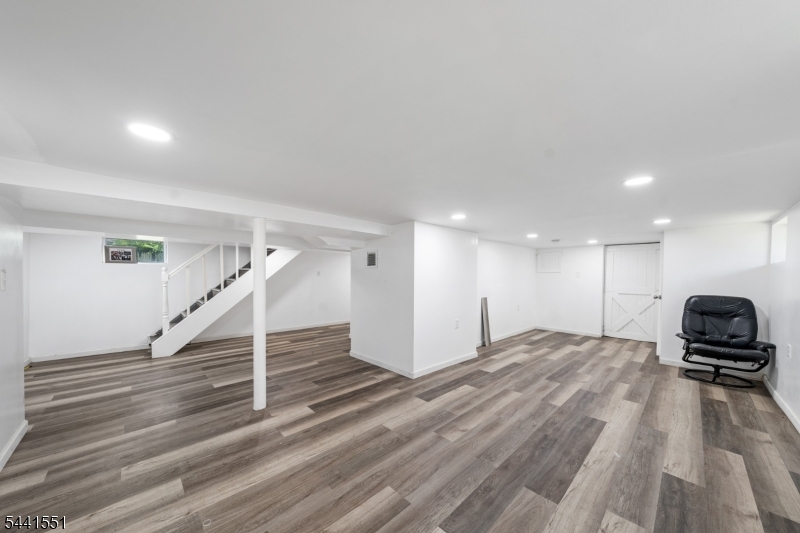 SHERBROOKE MANOR - Residential