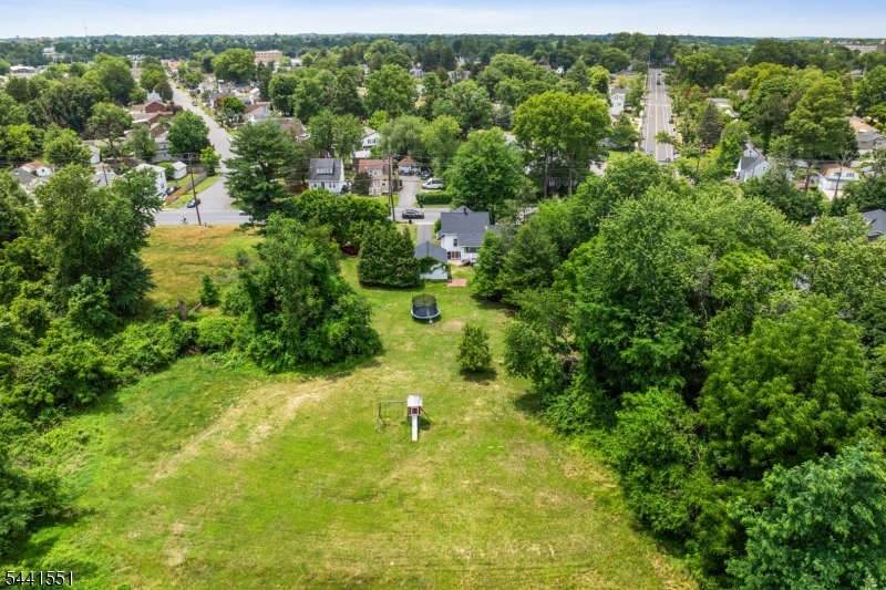 SHERBROOKE MANOR - Residential