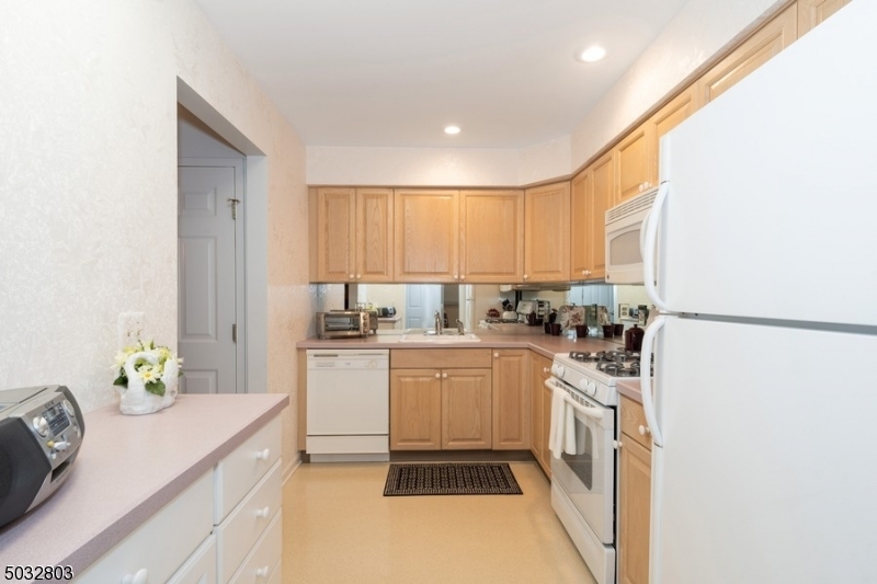 Lakeview Path - Residential
