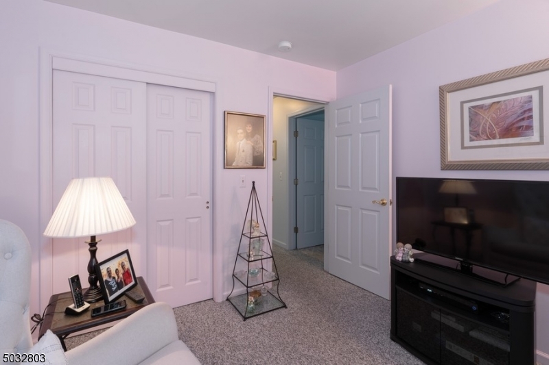Lakeview Path - Residential