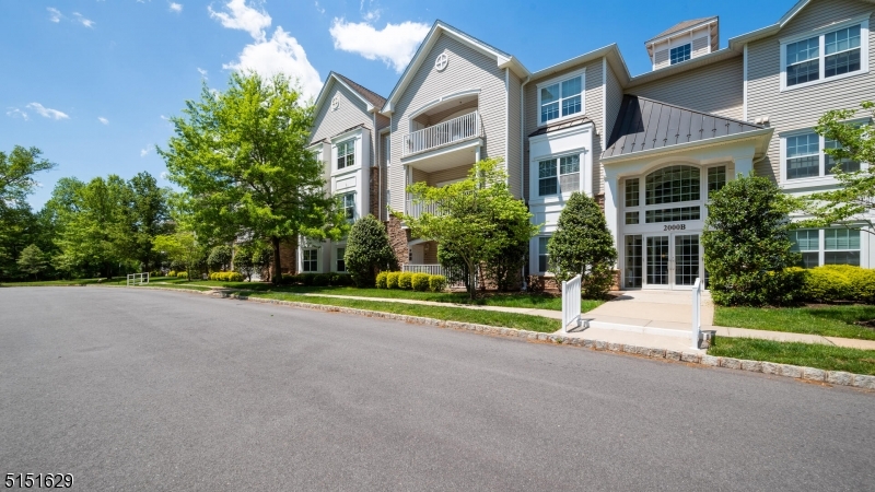SOMERSET RUN - Residential