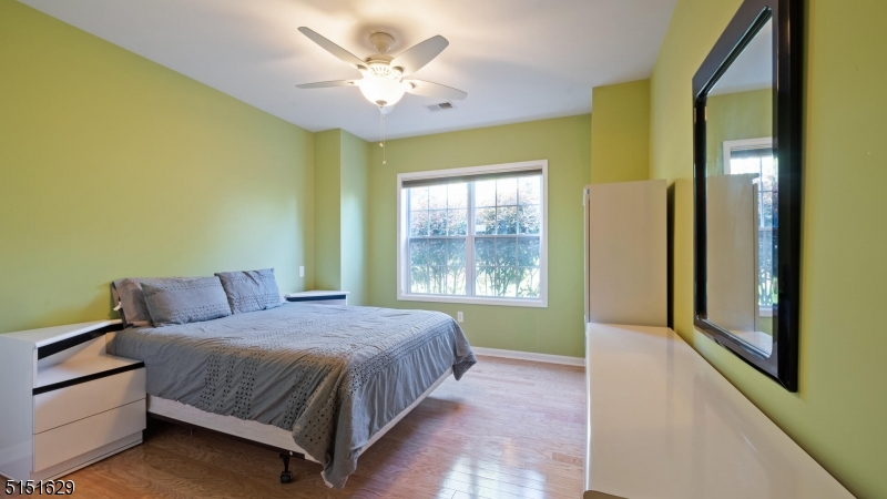 SOMERSET RUN - Residential