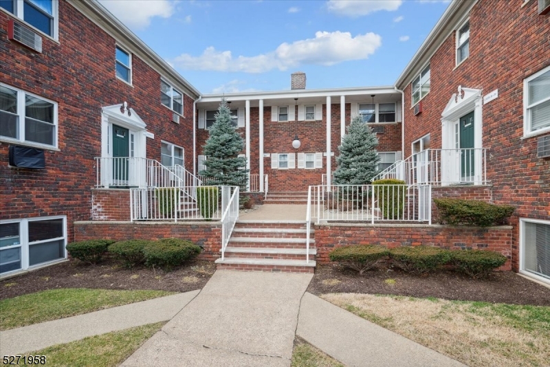 Great Location!! Excellent Condo/One Floor Unit in the 1st floor. Renovated kitchen and upgraded newer appliances, large pantry and a desirable open floor plan. Wall ACs in the Bedroom and Living Room. 2 large closets in the bedroom, deep closet in the living area. Additional storage and laundry located in the basement, no need to walk out of the building to access laundry.  No apartments/tenants located above. Convenient location close to town, restaurants, shopping, easy access to I-287, RT 10 and Rt 46 and public transportation to NYC. HOA fees include Water, Heat, Gas, snow removal and trash collection. No pets allowed.