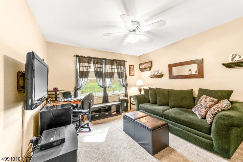 Poet's Peak - Residential