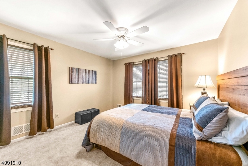 Poet's Peak - Residential