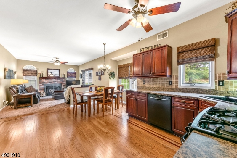 Poet's Peak - Residential
