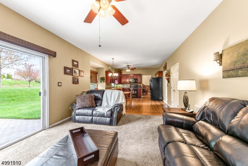 Poet's Peak - Residential