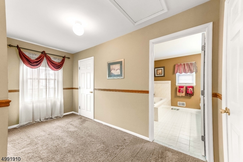 Poet's Peak - Residential
