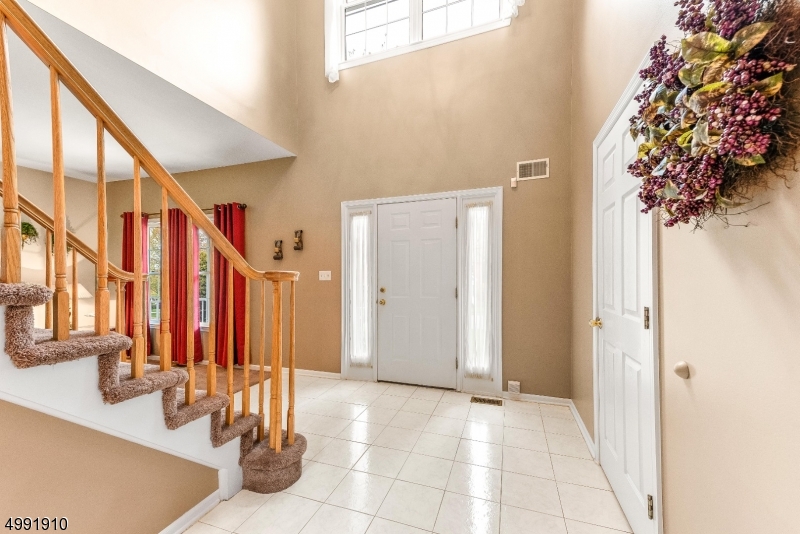 Poet's Peak - Residential